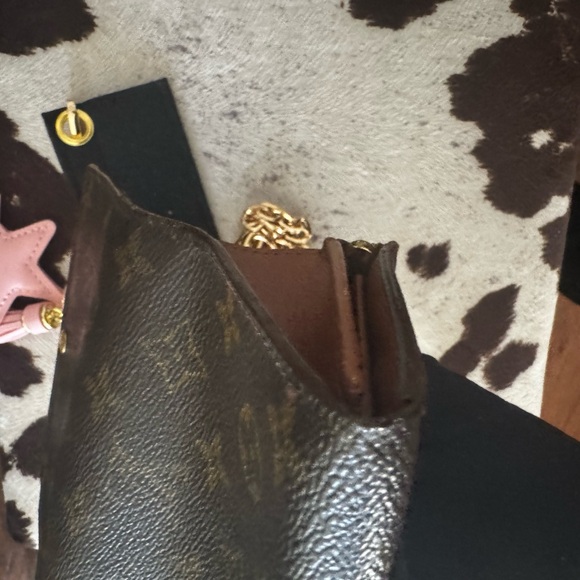 Louis Vuitton Monogram Porte Monnaie
Billets Tresor Bifold Wallet & insert - Picture 9 of 17